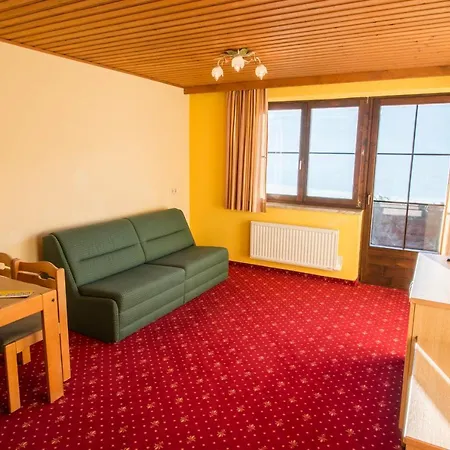 Hotel Weissenstein Sankt Michael im Lungau