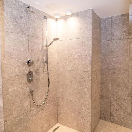 Hotel Weissenstein Hotel 3*