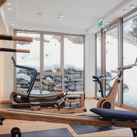 Hotel Weissenstein 3*