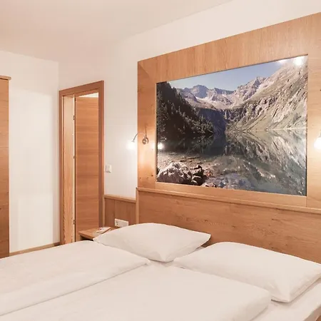 Hotel Weissenstein Sankt Michael im Lungau