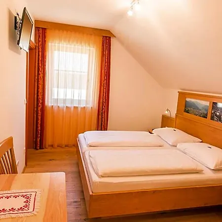 Hotel Weissenstein Sankt Michael im Lungau