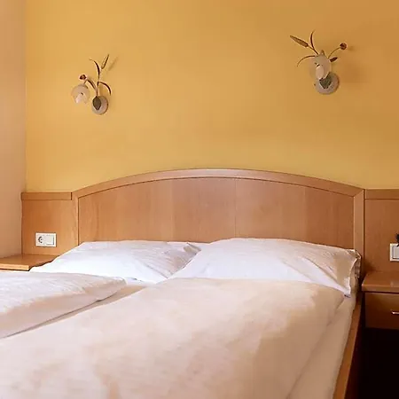 Hotel Weissenstein 3*