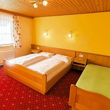 Hotel Weissenstein 3*